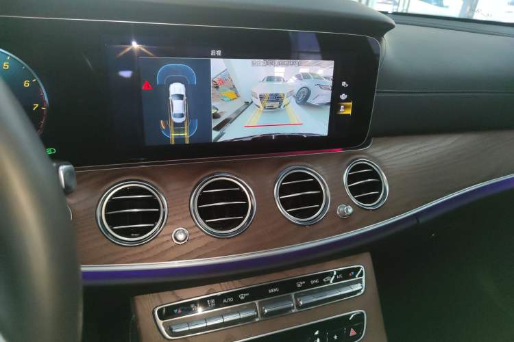 Used Mercedes-Benz E-Class 2022 E 260 L
