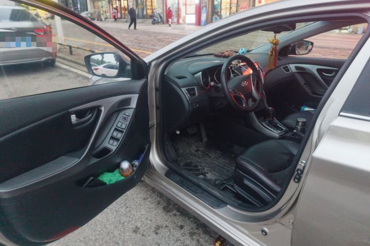 Used Hyundai Elantra (5th Generation / Langdong) 2015 1.6L Automatic Leading Model
