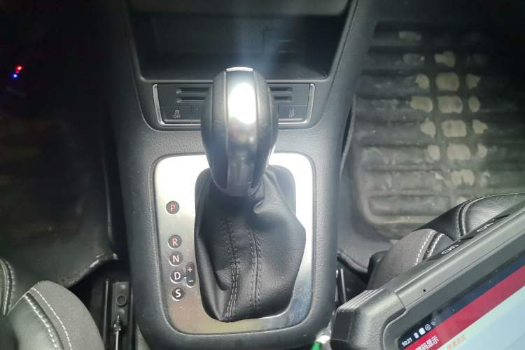 Used Volkswagen Tiguan L 2017 300TSI Automatic Two-Wheel Drive Silk Road Comfort Edition