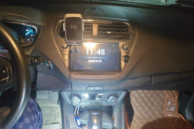 Used Ford Escort 2019 Revised Version 1.5L Automatic Enjoyment Type China VI Standard Audio And AC Panel