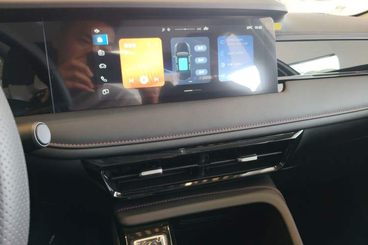 Used Roewe i5 2026 Model 1.5L CVT Luxury Version