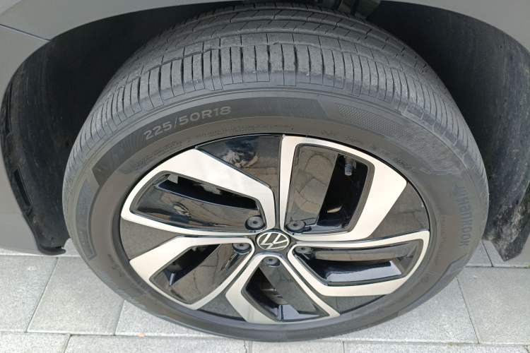 Used Volkswagen Tharu 2024 300TSI Two-Wheel-Drive Full Moon Edition Left Front Wheel Hub