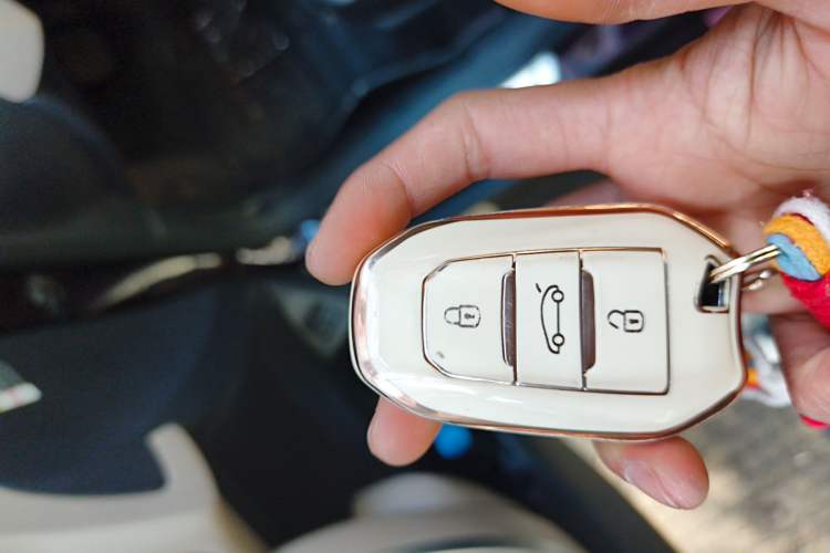 Used DS 6 2016 1.6T Luxury Edition THP160
