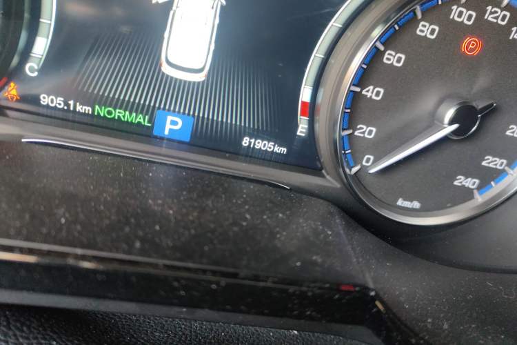 Used GAC Trumpchi GS8 2017 320T Two-Wheel Drive Luxury Smart Connectivity Version (7 Seats)
