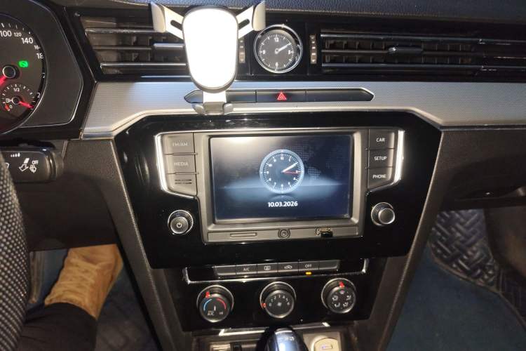 Used Volkswagen Magotan 2017 330TSI DSG Leading Model
