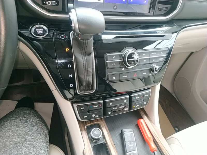 Used GAC Trumpchi M8 2018 320T Luxury Edition – Premium — 13