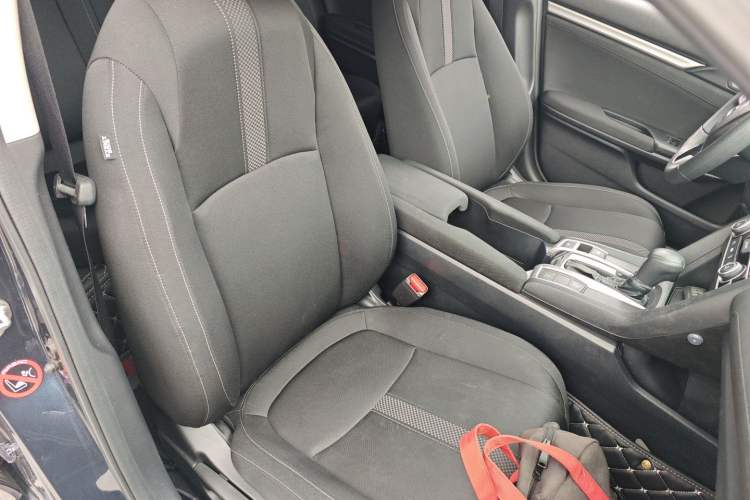 Used Honda Civic 2021 HATCHBACK 220TURBO CVT New Trendsetter
