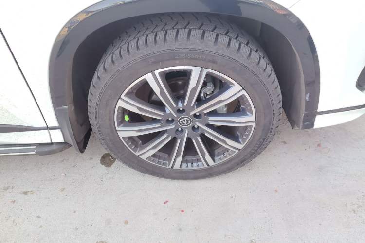 Used Changan CS75 PLUS 2023 3rd Generation 1.5T Automatic Prestige Model
