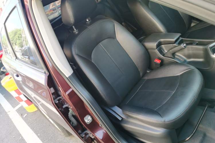 Used Venucia T70 2016 1.6L Manual Ruixing Edition