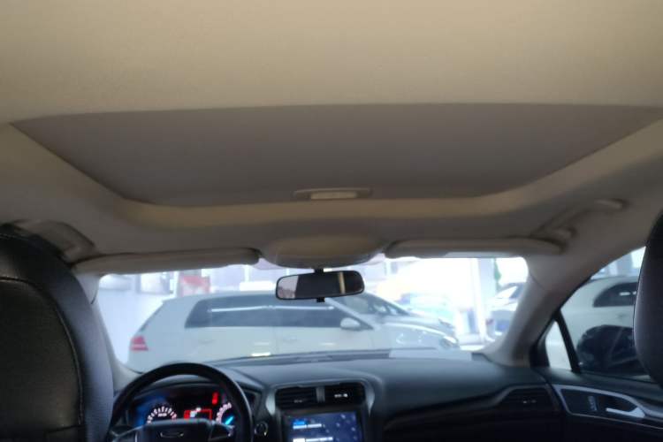 Used Ford Mondeo 2018 EcoBoost 180 Smart Control Fashion Model China VI Standard