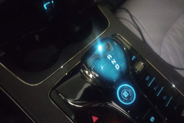 Used BYD Han 2024 EV Glory Edition 715KM Front-Wheel-Drive Flagship Model