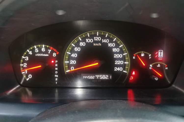 Used Honda Accord 2005 2.0L standard version
