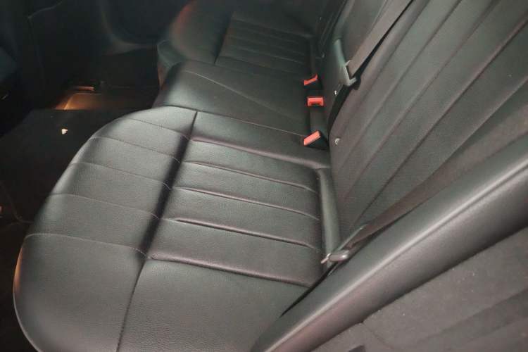 Used Mercedes-Benz E-Class 2015 E 260 L Sport Edition
