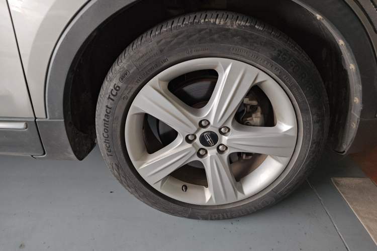 Used Lincoln MKC 2017 2.0T Two-Wheel Drive Deluxe Edition