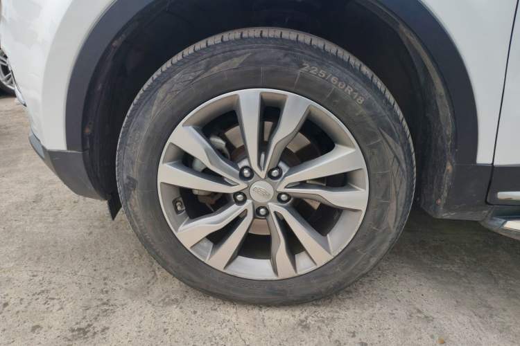 Used Geely Auto Emgrand X7 Sport 2016 1.8TD Automatic ZhiZun Version
