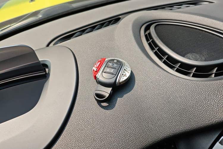 Used MINI 2022 2.0T COOPER S CABRIO Sidewalk