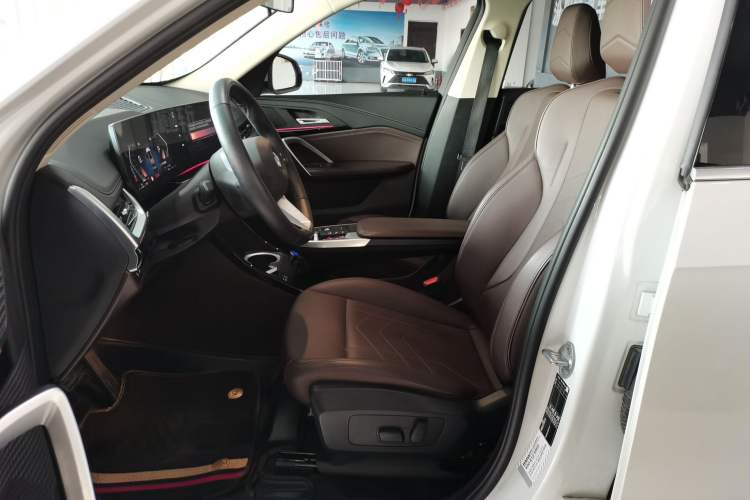 Used BMW X1 2023 sDrive20Li X Design Package Left Front Seat