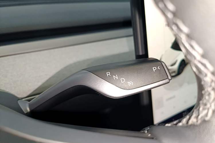 Used Tesla Model Y 2024 Rear-Wheel-Drive Version