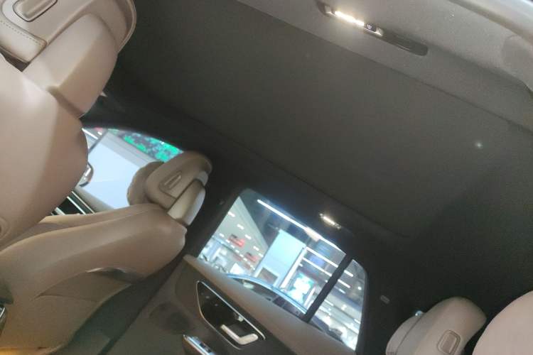 Used Mercedes-Benz EQE SUV 2024 500 4MATIC Luxury Edition Headliner