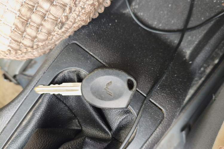 Used Wuling Rongguang 2014 1.2L S Base Model
