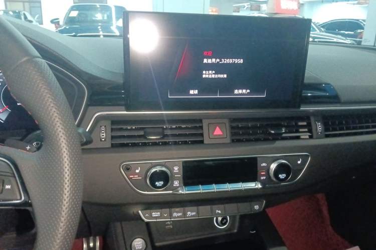 Used Audi A4L 2025 2 Million Units Enjoyment Version 40 TFSI Luxury Dynamic Edition
