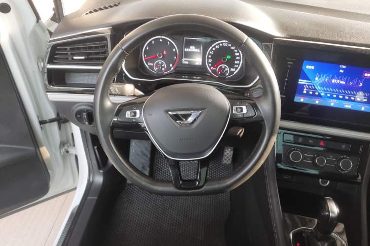 Used Jetta VS7 2023 280TSI Automatic Trend Edition