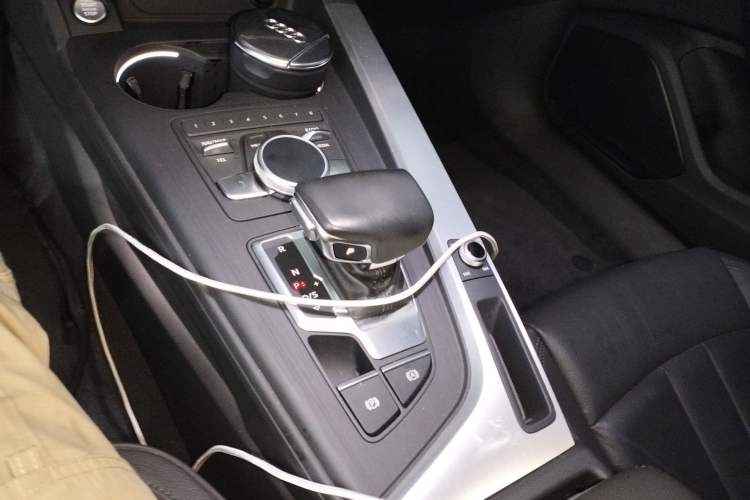 Used Audi A4L 2019 40 TFSI Fashion Version China V
