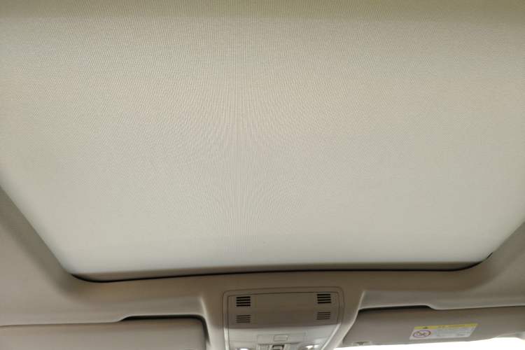 Used Volkswagen T-ROC 2022 280TSI DSG Two-Wheel Drive Elite PLUS Headliner