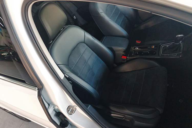 Used Volkswagen Golf 2019 280TSI DSG Luxury Version China V Standard
