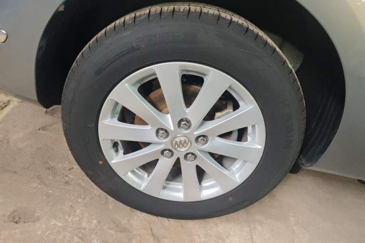 Used Buick GL8 2018 28T Luxury Model China VI Standard