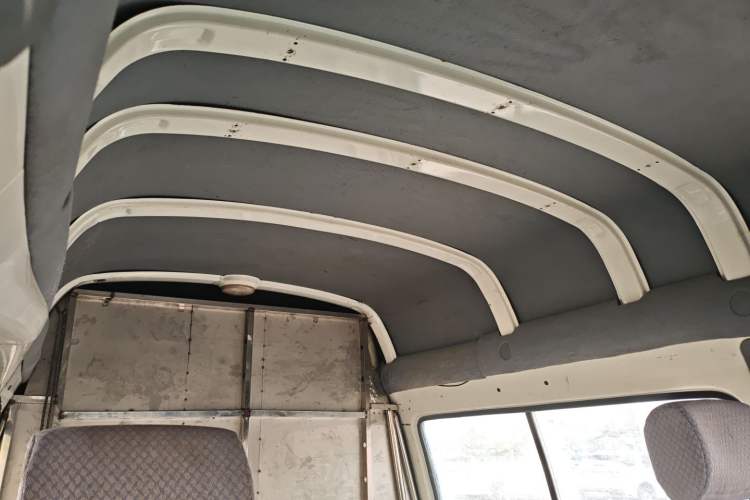 Used King Long Golden Way 2014 2.0L Van-Type 4G21B
