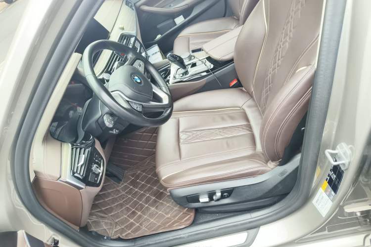 Used BMW 5 Series New Energy 2020 Mileage Upgrade Version 530Le Luxury Package Left Front Seat