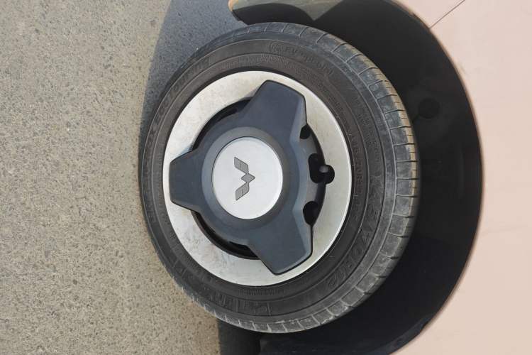 Used Wuling Hongguang MINIEV 2022 Macaron Fashion Model Lithium Iron Phosphate