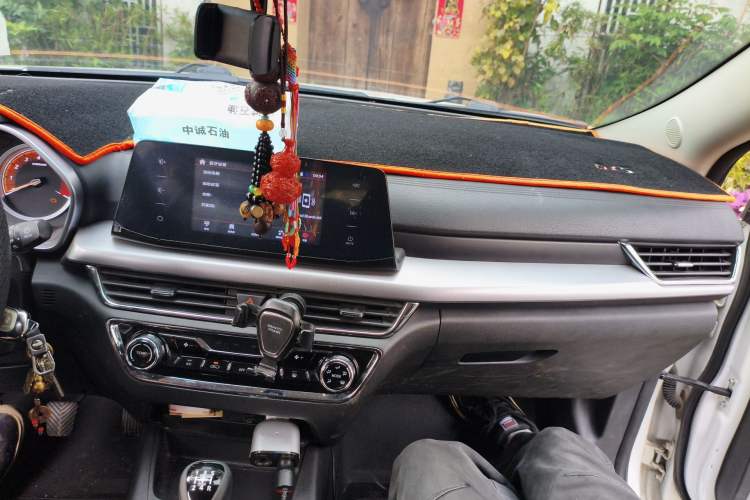 Used Soueast DX5 2019 1.5L Manual Luxury Version