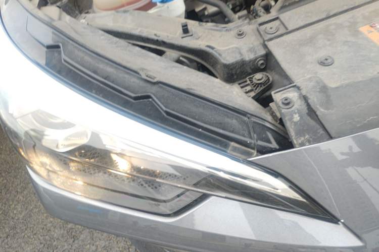 Used Roewe i5 2023 1.5L Manual Comfort Edition
