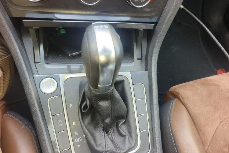 Used Volkswagen Golf 2018 230TSI Automatic Luxury Version