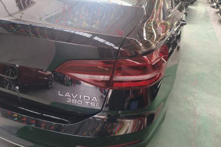 Used Volkswagen Lavida 2022 280TSI DSG Comfort Edition Right Rear Taillight