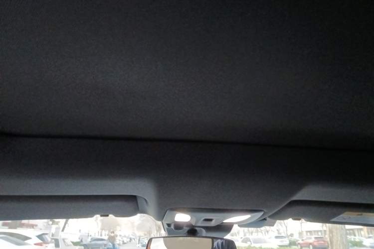 Used CHANGAN UNI-V 2022 1.5T Prestige Version
