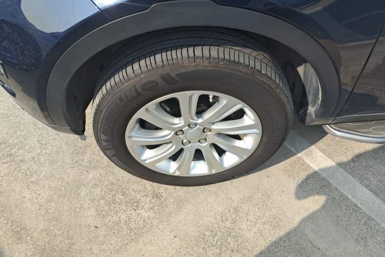 Used Land Rover Discovery Sport 2017 2.0T SE
