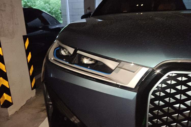 Used BMW iX 2022 xDrive50
