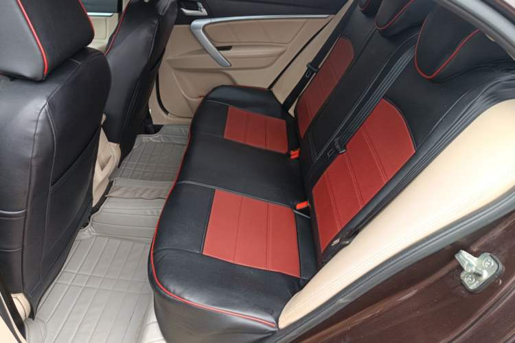 Used Geely Auto Emgrand 2017 Sedan Million Edition 1.5L Manual Luxury Model