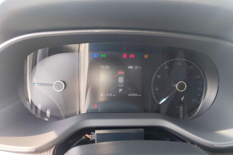 Used Hongqi E-QM5 2022 431 km Charge & Enjoy Edition Instrument Cluster