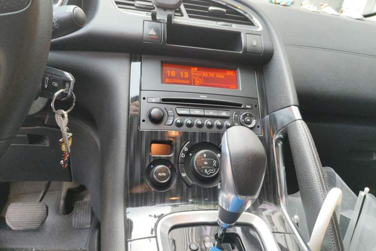 Used Peugeot 3008 2013 2.0L Automatic Trend Edition