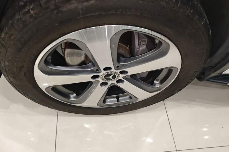 Used Mercedes-Benz GLC 2017 GLC 260 4MATIC Luxury Model