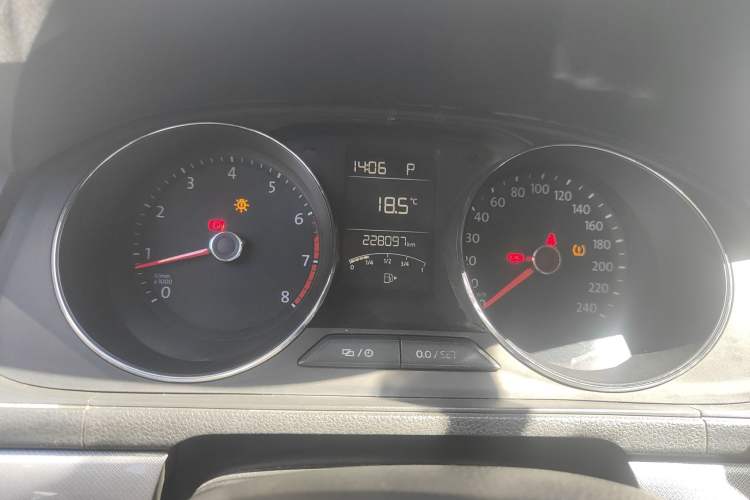 Used Volkswagen Lavida 2017 230TSI DSG Comfort Edition
