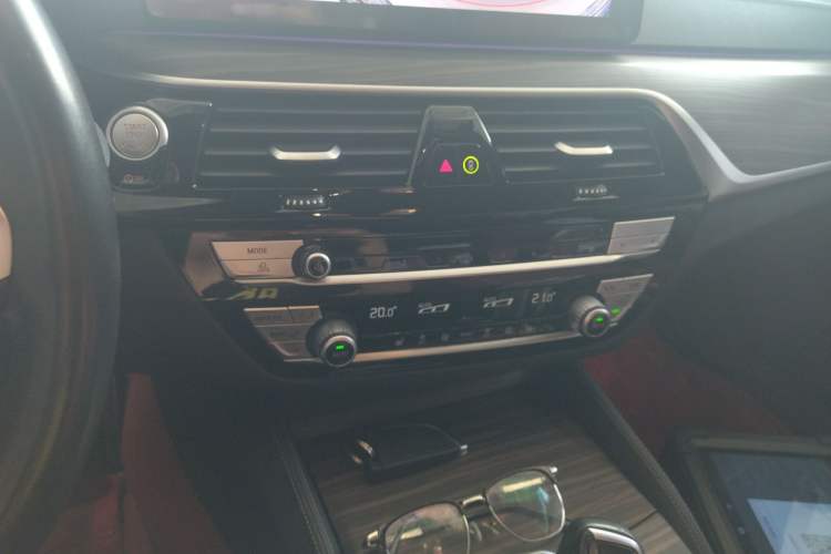 Used BMW 5 Series 2022 Restyled 530Li Leading Edition M Sport Package
