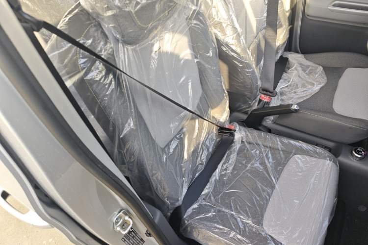 Used Wuling Zhiguang New Energy 2025 Model 305km Ambitious Edition