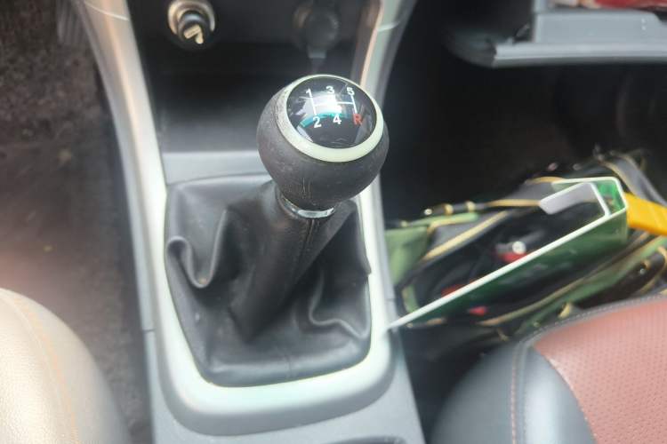 Used BYD F3 2015 Energy-Saving Edition 1.5L Manual Luxury Model
