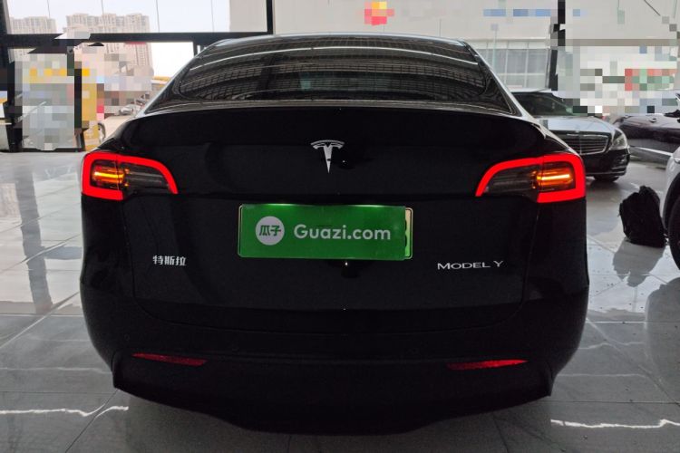 Used Tesla Model Y 2023 Long-Range All-Wheel-Drive Version