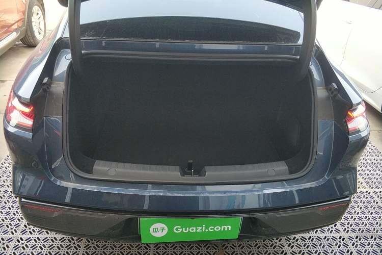 Used Geely Galaxy 8 2025 130km EM-P Starship Edition Trunk